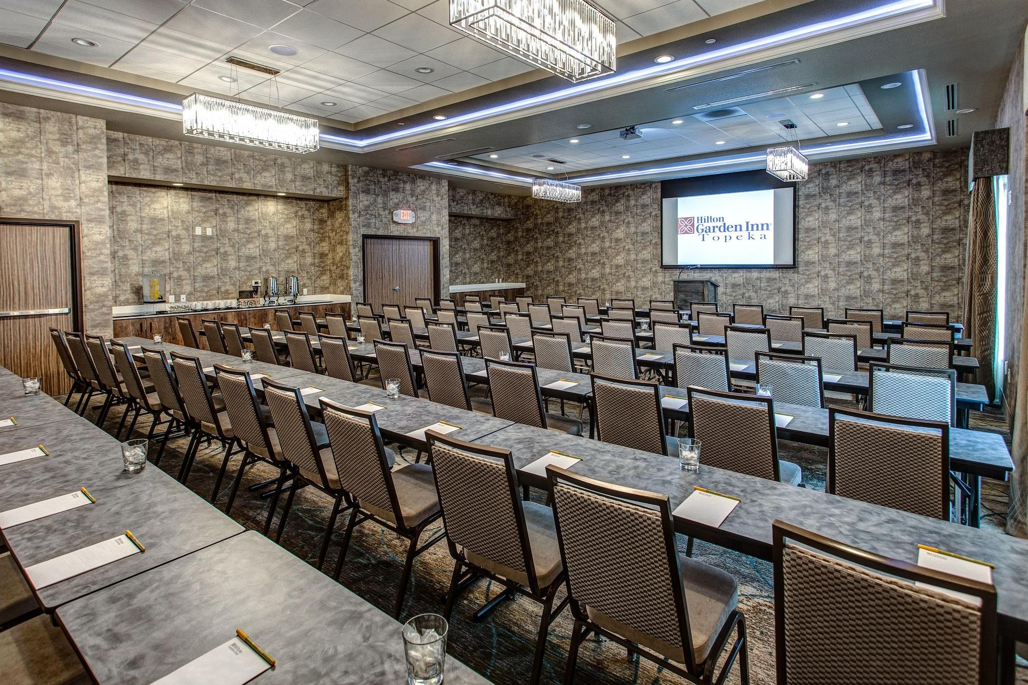 Hilton Garden Inn Топіка Екстер'єр фото
