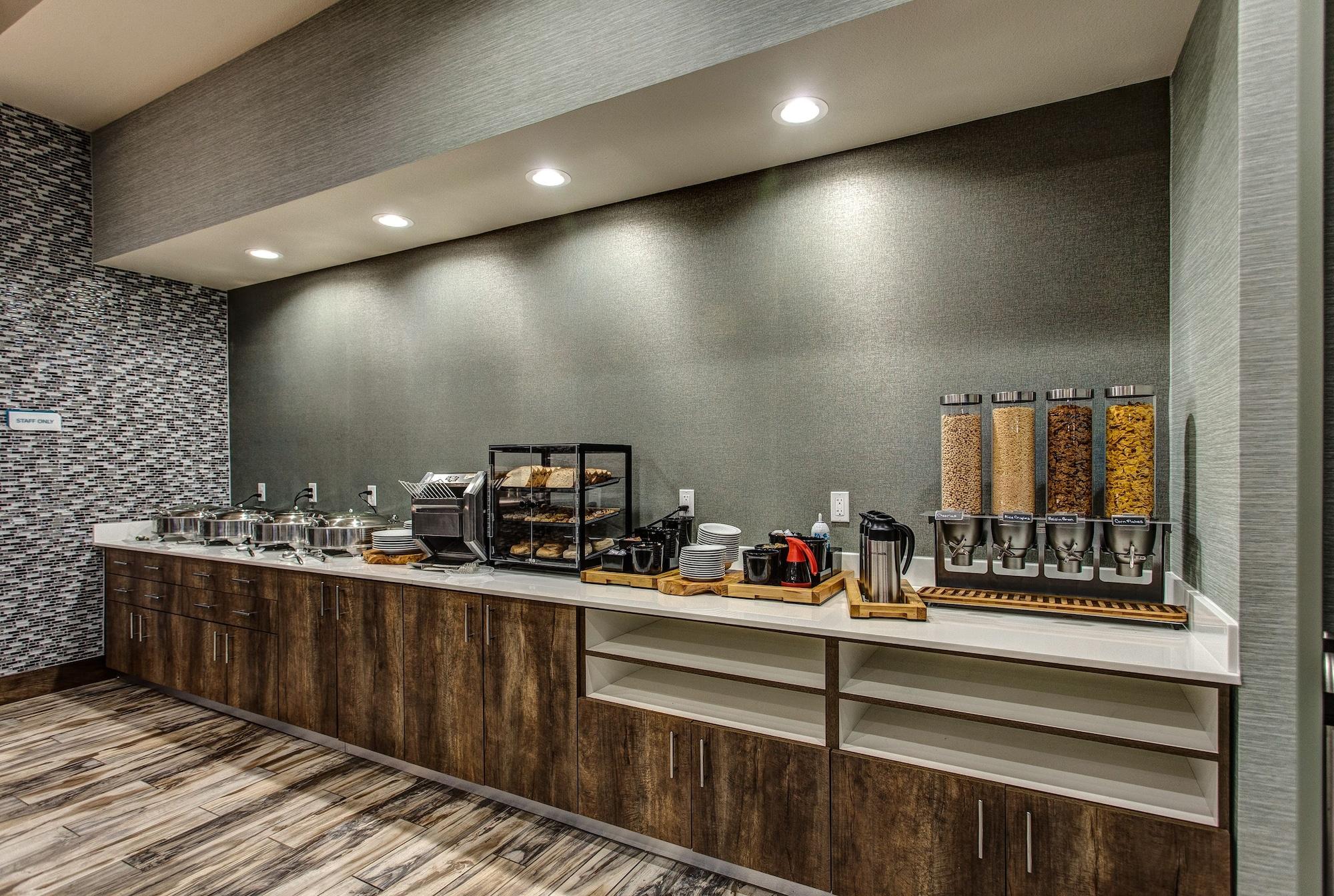 Hilton Garden Inn Топіка Екстер'єр фото