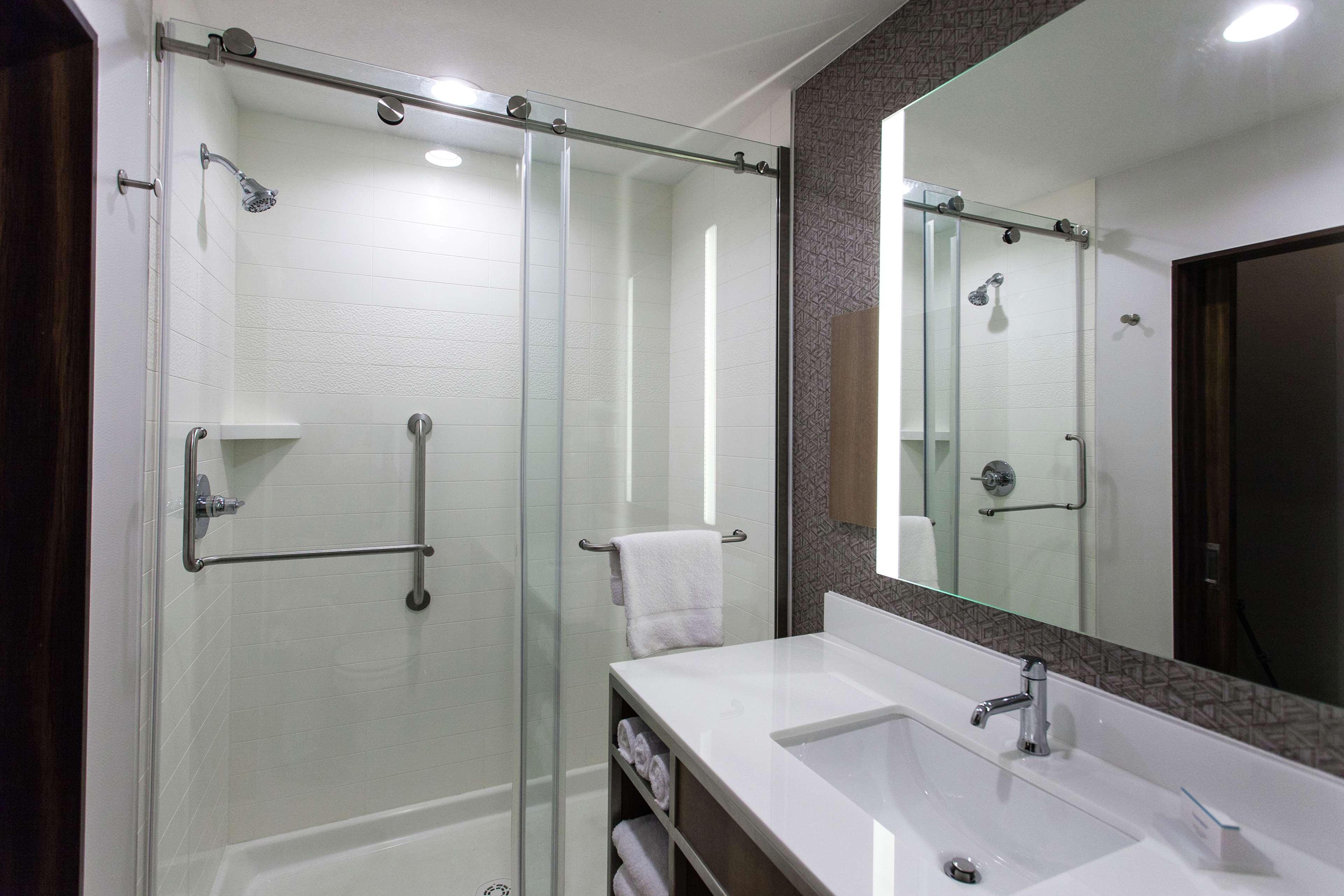 Hilton Garden Inn Топіка Екстер'єр фото