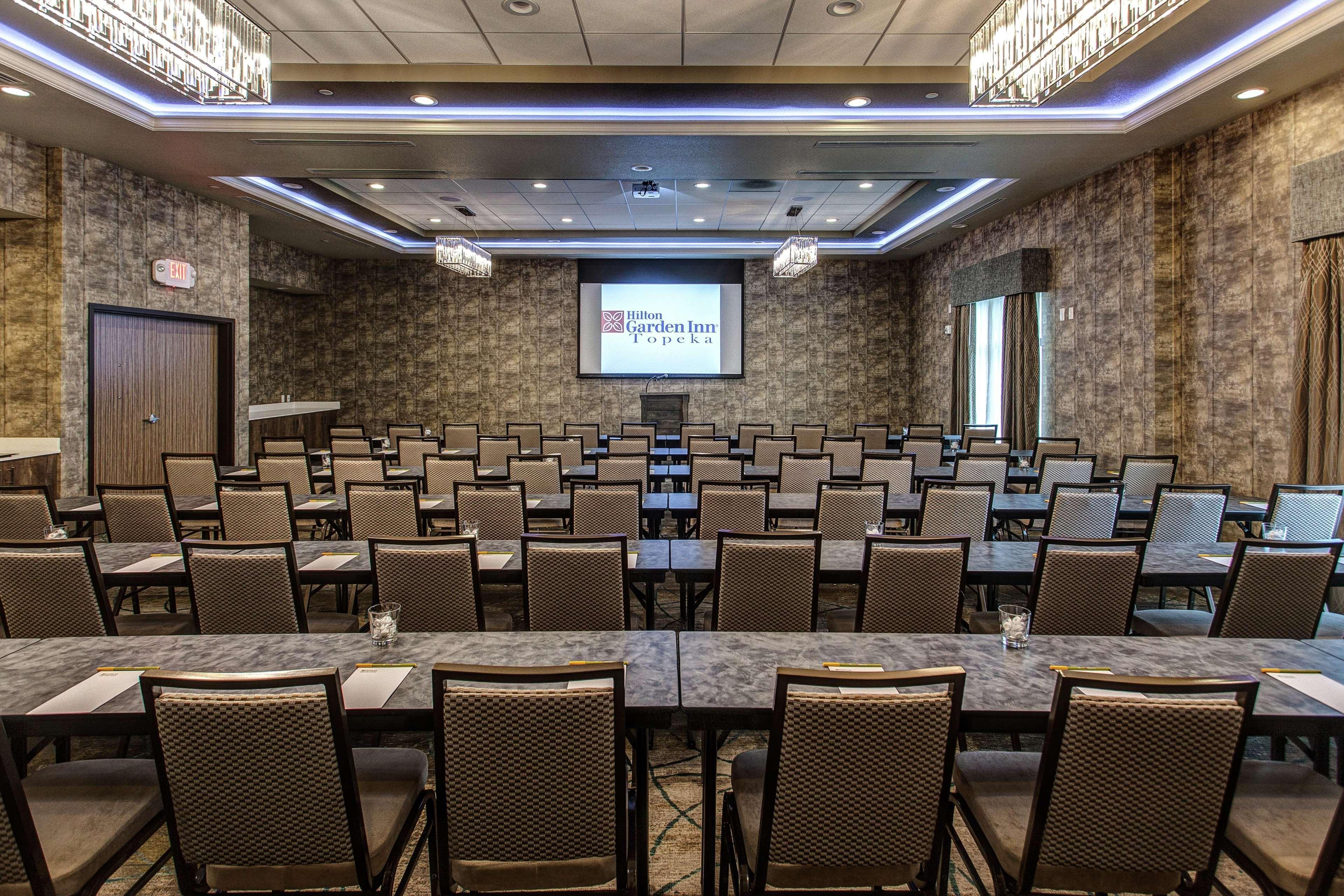 Hilton Garden Inn Топіка Екстер'єр фото