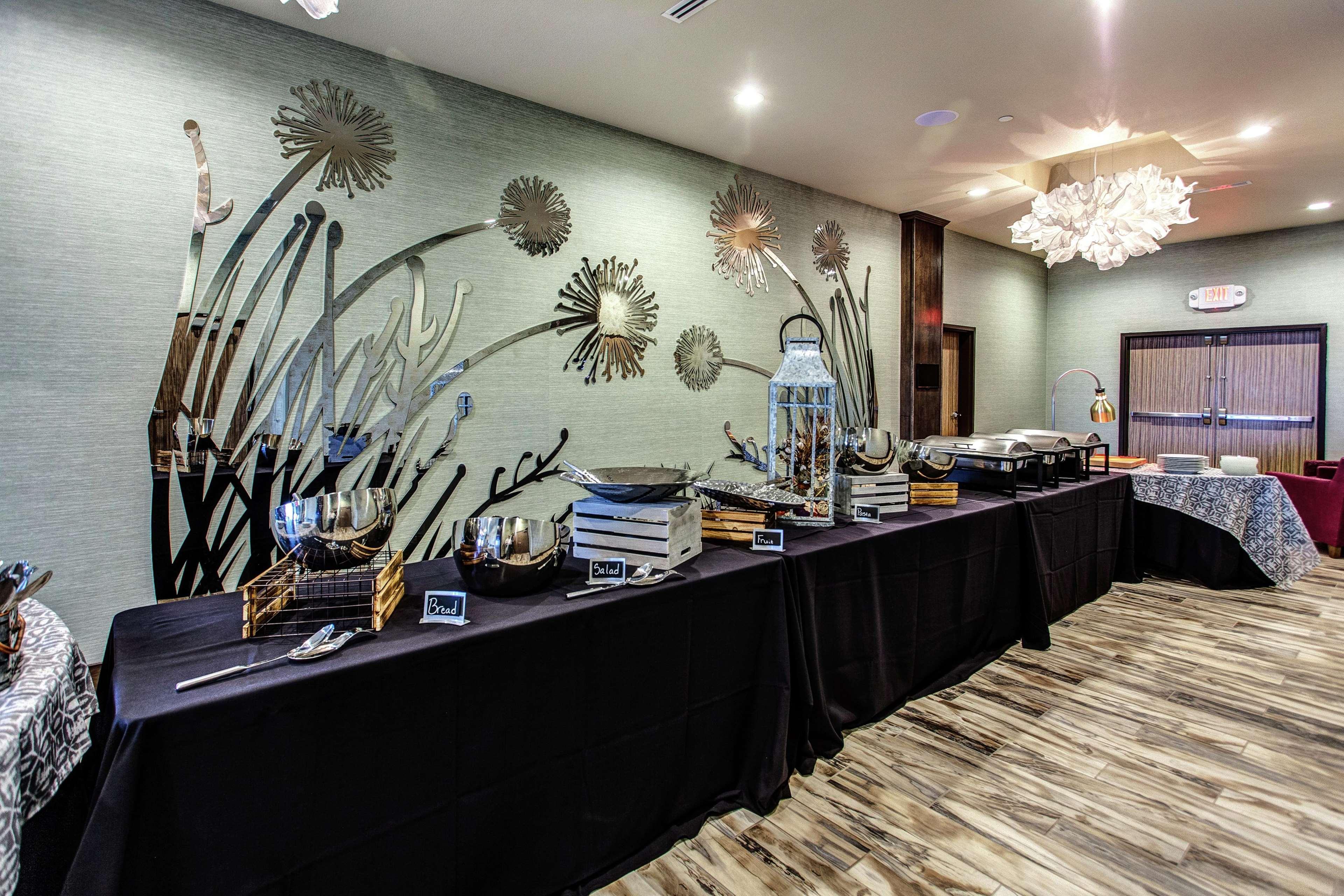 Hilton Garden Inn Топіка Екстер'єр фото