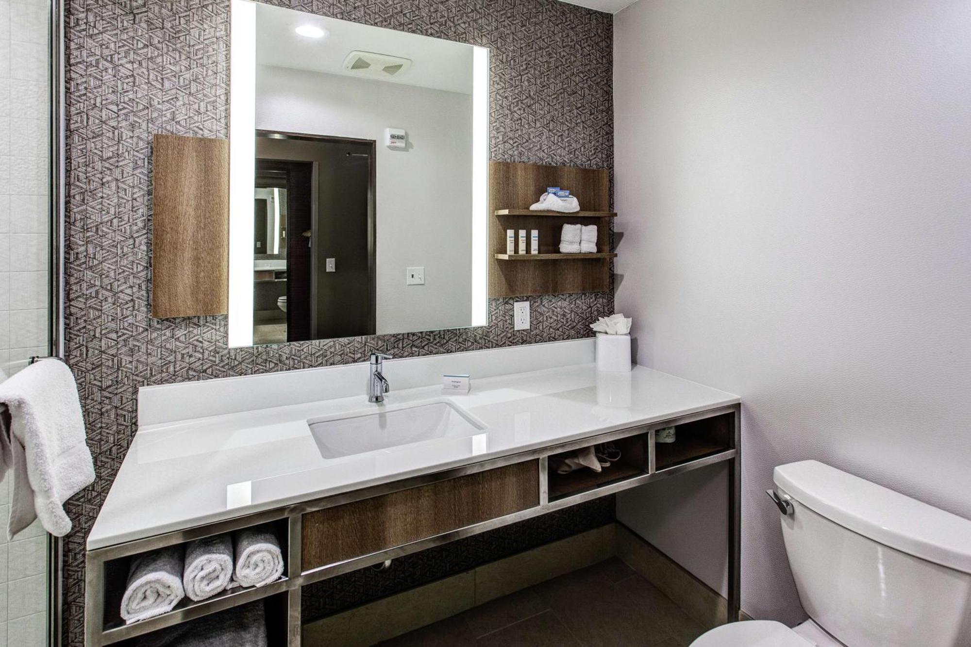 Hilton Garden Inn Топіка Екстер'єр фото